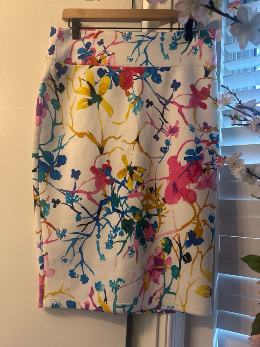 Thalia Sodi White Pencil Skirt with Pink, Blue & Yellow Floral Print